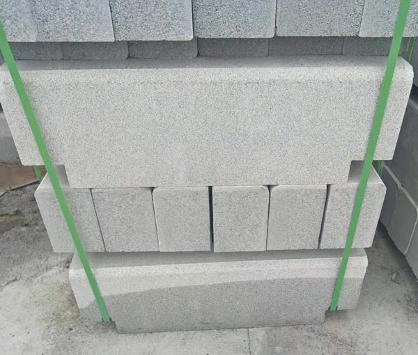 路沿石